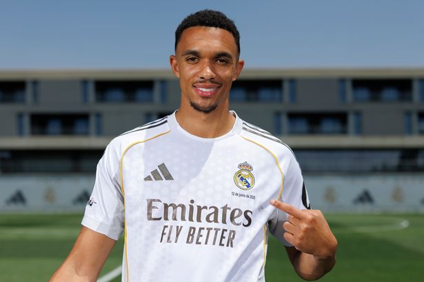 Daftar transfer pemain sepakbola terbesar musim panas 2025 termasuk Wirtz ke Liverpool, Cunha ke Manchester United, dan Mastantuono ke Real Madrid.